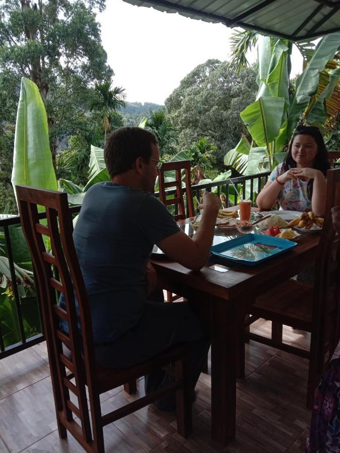 אלה Charming View Homestay מראה חיצוני תמונה