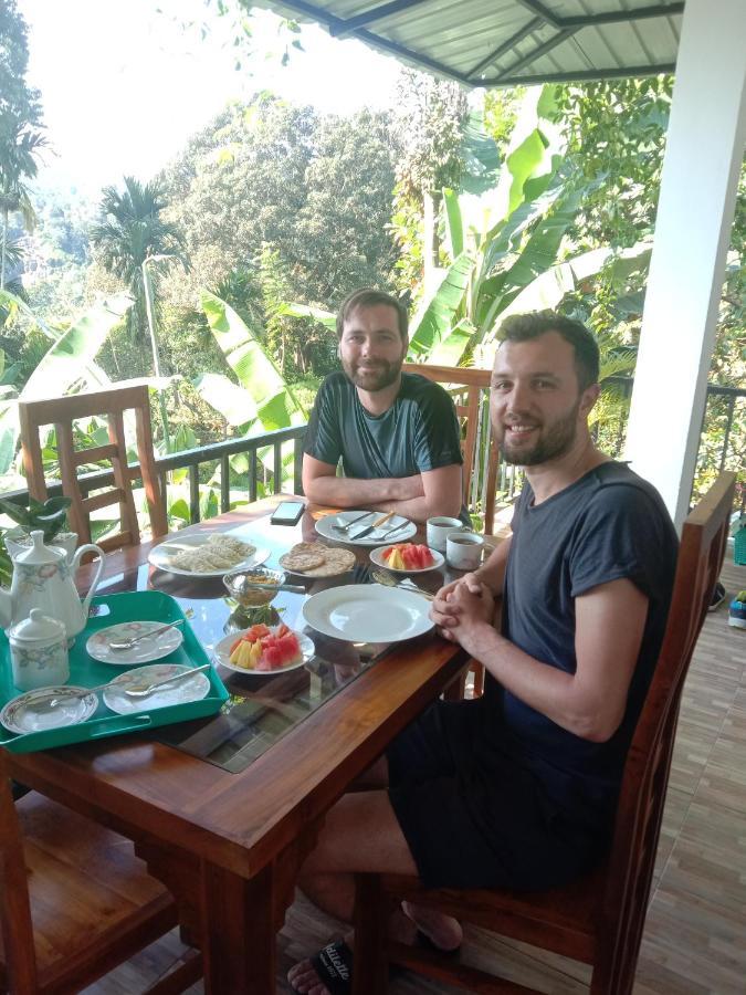 אלה Charming View Homestay מראה חיצוני תמונה