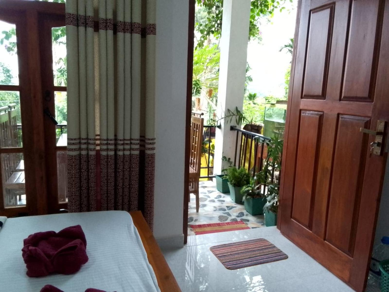 אלה Charming View Homestay מראה חיצוני תמונה
